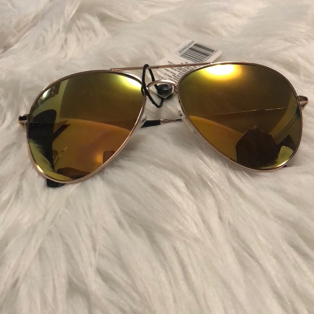 ⭐️💙Yellow, Green & Orange Tinted Sunglasses - Picture 2 of 5